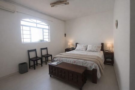 Casa para alugar com 120m², 2 quartos e 1 vaga Casa para alugar com 120m², 2 quartos e 1 vagaSuíte