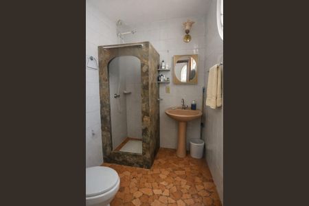 Casa para alugar com 120m², 2 quartos e 1 vaga Casa para alugar com 120m², 2 quartos e 1 vagaBanheiro da suíte