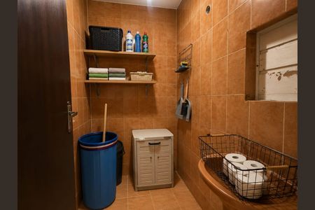Despensa de casa para alugar com 2 quartos, 120m² em Jardim Canada, Nova Lima