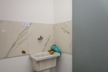 Casa para alugar com 30m², 1 quarto e 1 vagaÁrea de Serviço