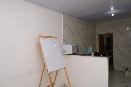 Casa para alugar com 30m², 1 quarto e 1 vagaSala