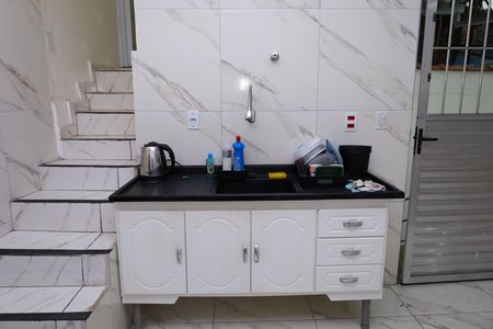 Cozinha de casa para alugar com 1 quarto, 30m² em Cidade Tiradentes, São Paulo