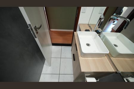 Apartamento para alugar com 56m², 2 quartos e 1 vagaBanheiro Social