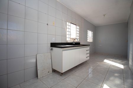 Casa à venda com 50m², 2 quartos e 1 vagaCozinha e Área de Serviço