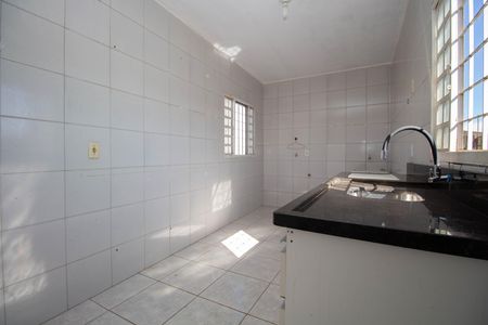 Casa à venda com 50m², 2 quartos e 1 vagaCozinha e Área de Serviço