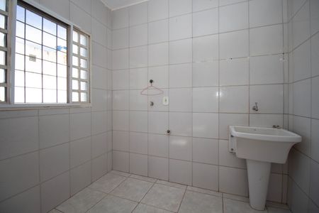 Casa à venda com 50m², 2 quartos e 1 vagaCozinha e Área de Serviço