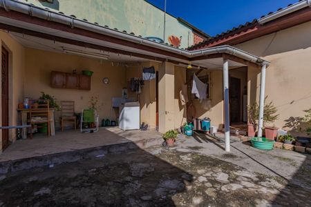 Casa à venda com 48m², 2 quartos e 1 vagaQuintal