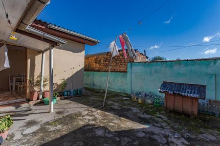 Casa à venda com 48m², 2 quartos e 1 vagaQuintal