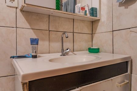 Casa à venda com 48m², 2 quartos e 1 vagaBanheiro