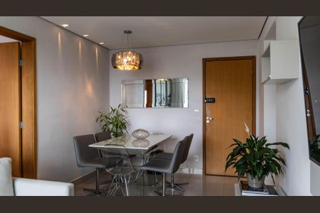 Apartamento à venda com 69m², 2 quartos e 1 vaga Apartamento à venda com 69m², 2 quartos e 1 vagaSala