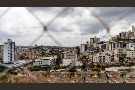Apartamento à venda com 69m², 2 quartos e 1 vaga Apartamento à venda com 69m², 2 quartos e 1 vagaVista
