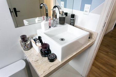 Apartamento para alugar com 69m², 2 quartos e 1 vaga Apartamento para alugar com 69m², 2 quartos e 1 vagaBanheiro Social