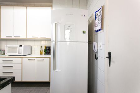 Apartamento para alugar com 69m², 2 quartos e 1 vaga Apartamento para alugar com 69m², 2 quartos e 1 vagaCozinha - Geladeira
