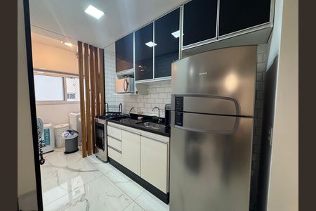 Cozinha de apartamento à venda com 2 quartos, 54m² em Bussocaba, Osasco
