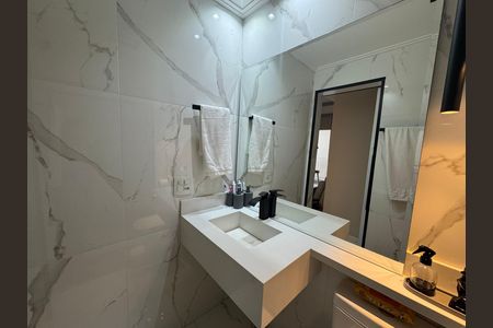 Apartamento à venda com 54m², 2 quartos e 1 vaga Apartamento à venda com 54m², 2 quartos e 1 vagaBanheiro