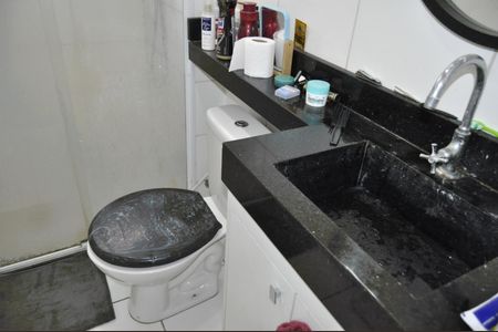 Apartamento à venda com 48m², 2 quartos e sem vagaBanheiro