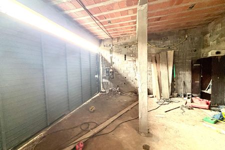 Garagem de casa para alugar com 2 quartos, 138m² em Jardim Sao Jose (artur Alvim), São Paulo