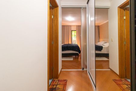 Closet da suíte de casa à venda com 4 quartos, 350m² em Cidade Industrial, Curitiba