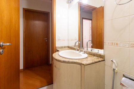 Casa à venda com 350m², 4 quartos e 2 vagasBanheiro Social