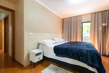 Casa à venda com 350m², 4 quartos e 2 vagasQuarto 2 - Suíte