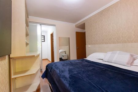 Casa à venda com 350m², 4 quartos e 2 vagasQuarto 2 - Suíte