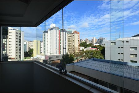 Apartamento para alugar com 110m², 3 quartos e 2 vagasVista