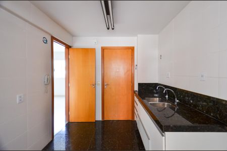 Apartamento para alugar com 110m², 3 quartos e 2 vagasCozinha