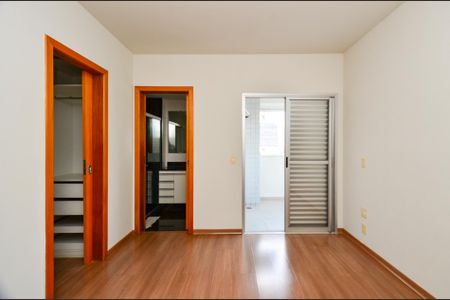 Apartamento para alugar com 110m², 3 quartos e 2 vagasSuíte