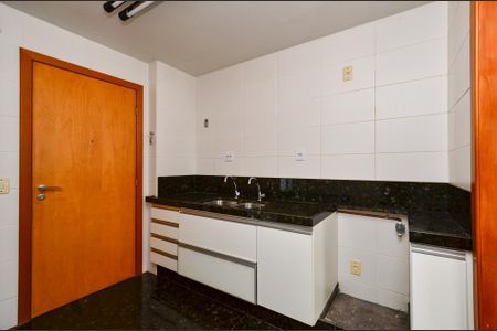 Apartamento para alugar com 110m², 3 quartos e 2 vagasCozinha