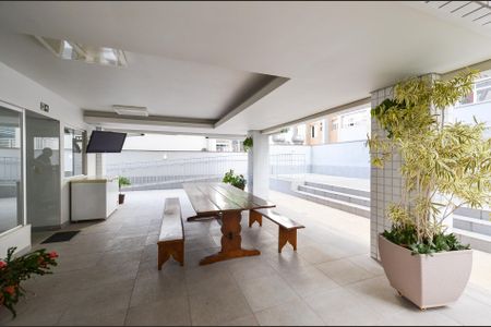 Apartamento para alugar com 110m², 3 quartos e 2 vagasÁrea comum - Churrasqueira