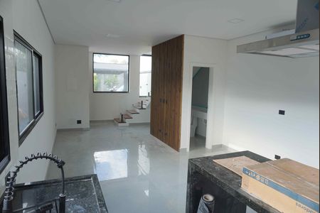 Sala de casa de condomínio à venda com 2 quartos, 131m² em Alphaville, Santana de Parnaíba