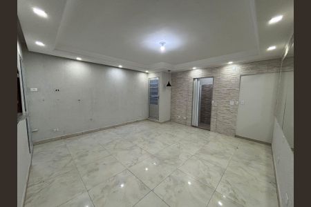 Casa à venda com 570m², 3 quartos e 2 vagas Casa à venda com 570m², 3 quartos e 2 vagasSala