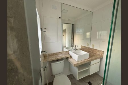 Casa à venda com 570m², 3 quartos e 2 vagas Casa à venda com 570m², 3 quartos e 2 vagasBanheiro suíte