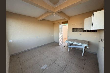Casa à venda com 570m², 3 quartos e 2 vagas Casa à venda com 570m², 3 quartos e 2 vagasQuartinho área churrasqueira