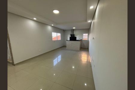Casa à venda com 570m², 3 quartos e 2 vagas Casa à venda com 570m², 3 quartos e 2 vagasCozinha