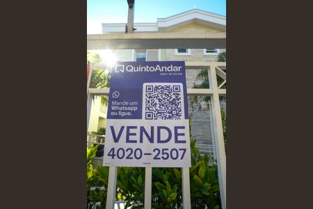Casa de condomínio à venda com 120m², 3 quartos e 2 vagas Casa de condomínio à venda com 120m², 3 quartos e 2 vagasPlaca