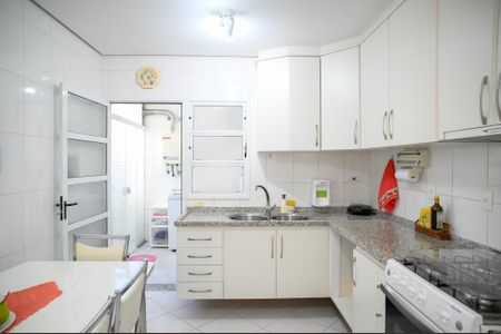 Casa de condomínio à venda com 120m², 3 quartos e 2 vagas Casa de condomínio à venda com 120m², 3 quartos e 2 vagasCozinha
