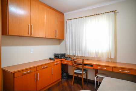 Casa de condomínio à venda com 120m², 3 quartos e 2 vagas Casa de condomínio à venda com 120m², 3 quartos e 2 vagasQuarto 1