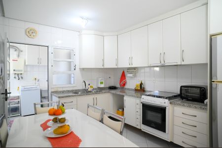 Casa de condomínio à venda com 120m², 3 quartos e 2 vagas Casa de condomínio à venda com 120m², 3 quartos e 2 vagasCozinha
