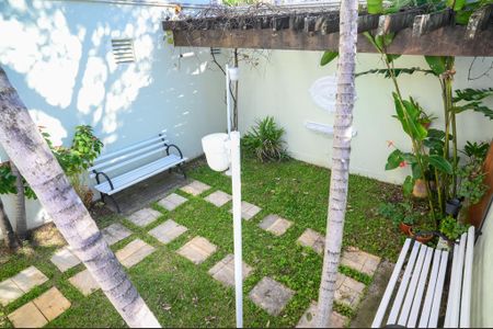 Casa de condomínio à venda com 120m², 3 quartos e 2 vagas Casa de condomínio à venda com 120m², 3 quartos e 2 vagasÁrea comum