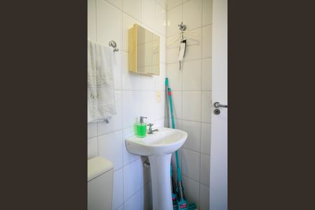 Casa de condomínio à venda com 120m², 3 quartos e 2 vagas Casa de condomínio à venda com 120m², 3 quartos e 2 vagasBanheiro de Serviço