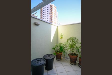 Casa de condomínio à venda com 120m², 3 quartos e 2 vagas Casa de condomínio à venda com 120m², 3 quartos e 2 vagasQuintal