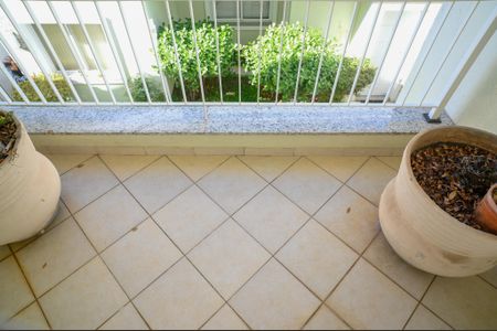 Casa de condomínio à venda com 120m², 3 quartos e 2 vagas Casa de condomínio à venda com 120m², 3 quartos e 2 vagasVaranda Quarto 3 - Suite