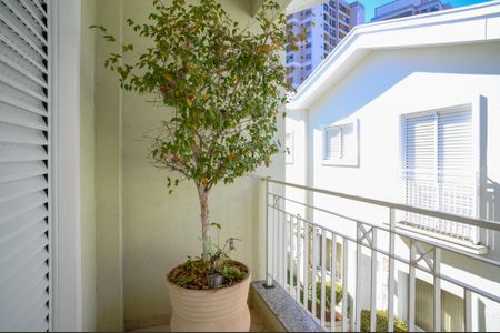 Casa de condomínio à venda com 120m², 3 quartos e 2 vagas Casa de condomínio à venda com 120m², 3 quartos e 2 vagasVaranda Quarto 3 - Suite