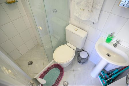 Casa de condomínio à venda com 120m², 3 quartos e 2 vagas Casa de condomínio à venda com 120m², 3 quartos e 2 vagasBanheiro de Serviço