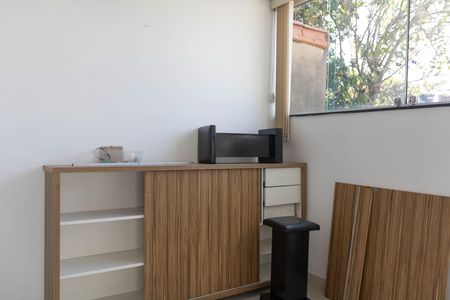Casa à venda com 200m², 3 quartos e 1 vagaEscritório
