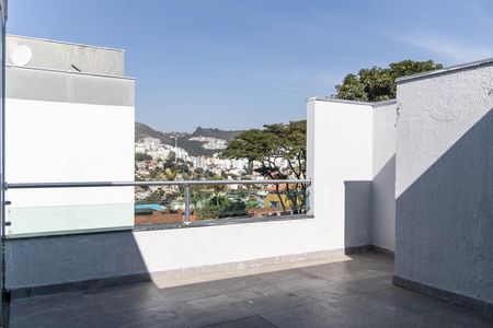 Casa à venda com 200m², 3 quartos e 1 vagaVaranda