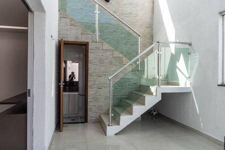 Sala 1 de casa para alugar com 3 quartos, 200m² em Parque São José, Belo Horizonte