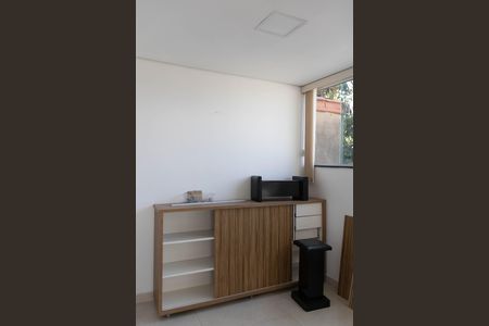 Casa à venda com 200m², 3 quartos e 1 vagaEscritório