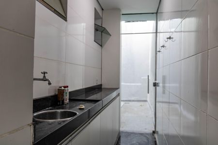 Casa à venda com 200m², 3 quartos e 1 vagaÁrea de Serviço